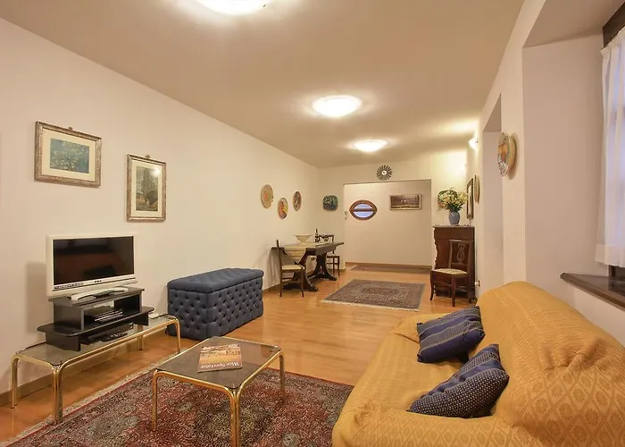 Florence Old Town Apartment